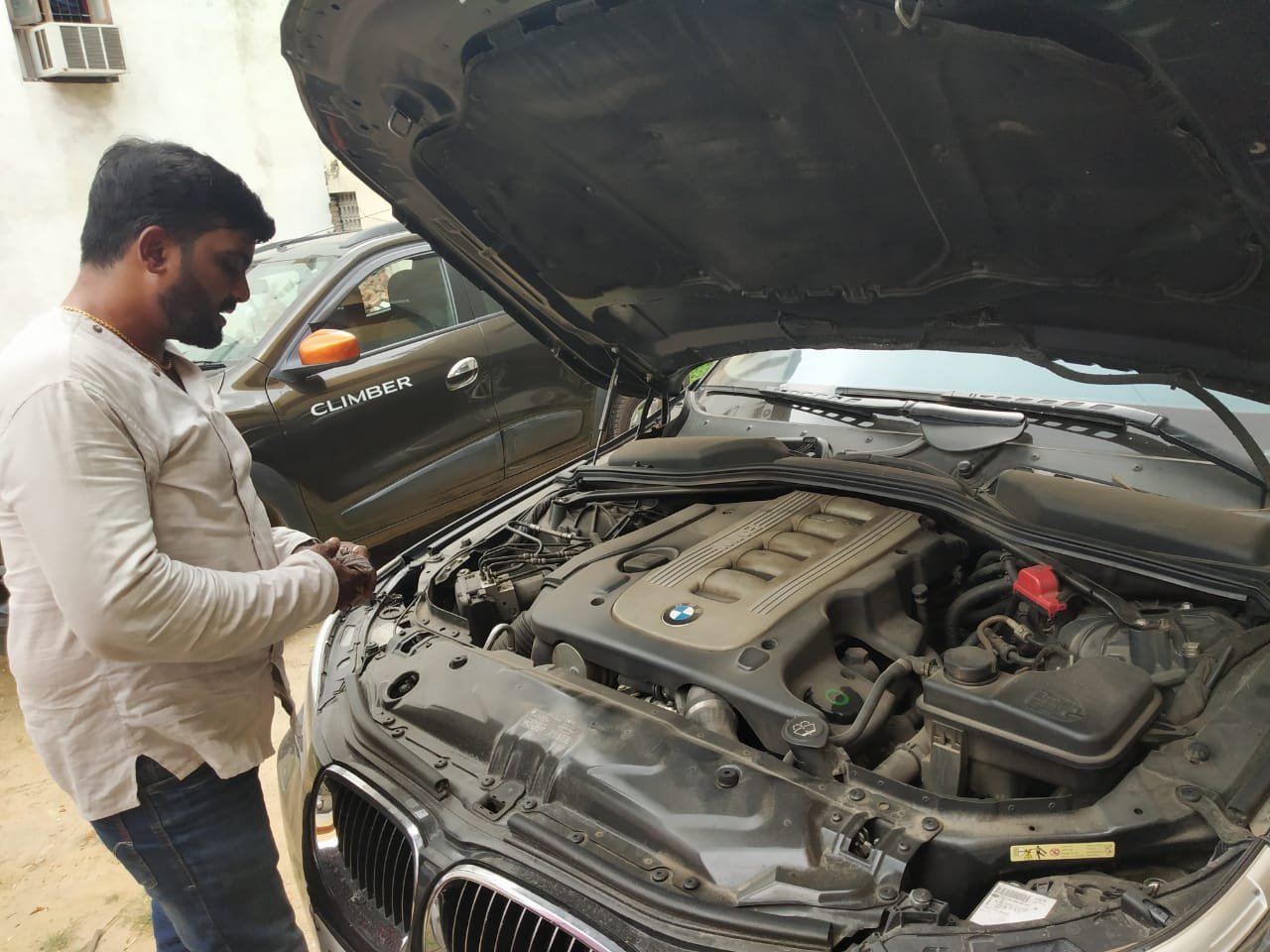 BMW luxury car service & Repair Center in chennai